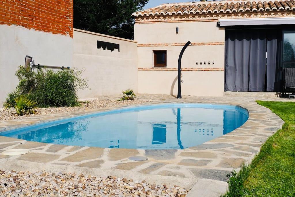 Mandres. Casa Con Jardin Y Piscina. Proximo A Puy Du Fou. Apartment Totanes